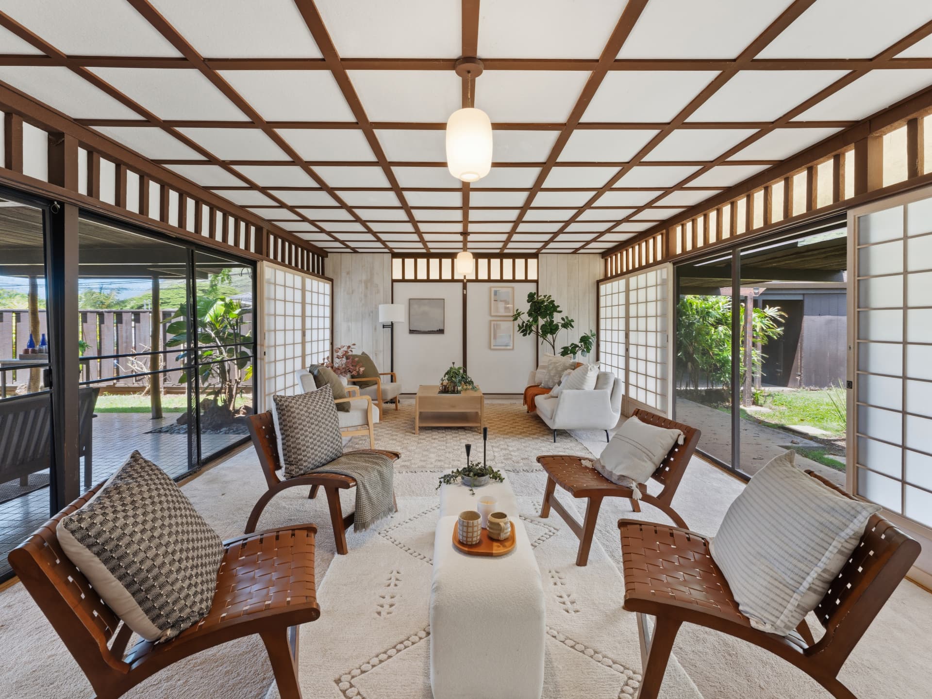 Interior at 313 Anolani St